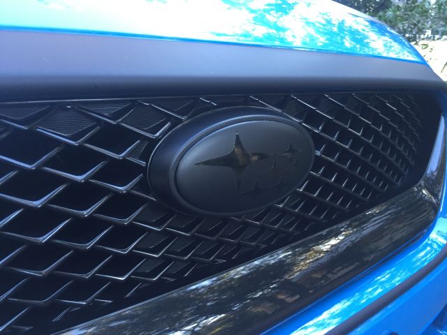 Matte black & gloss emblem overlay